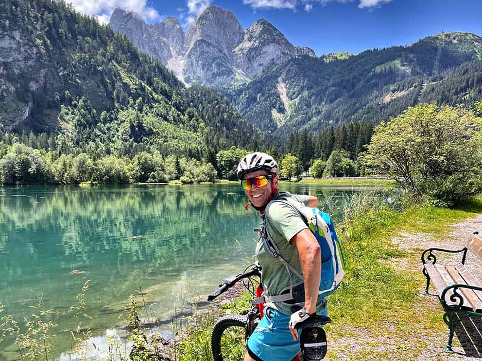 Kurze Pause beim Bergsee